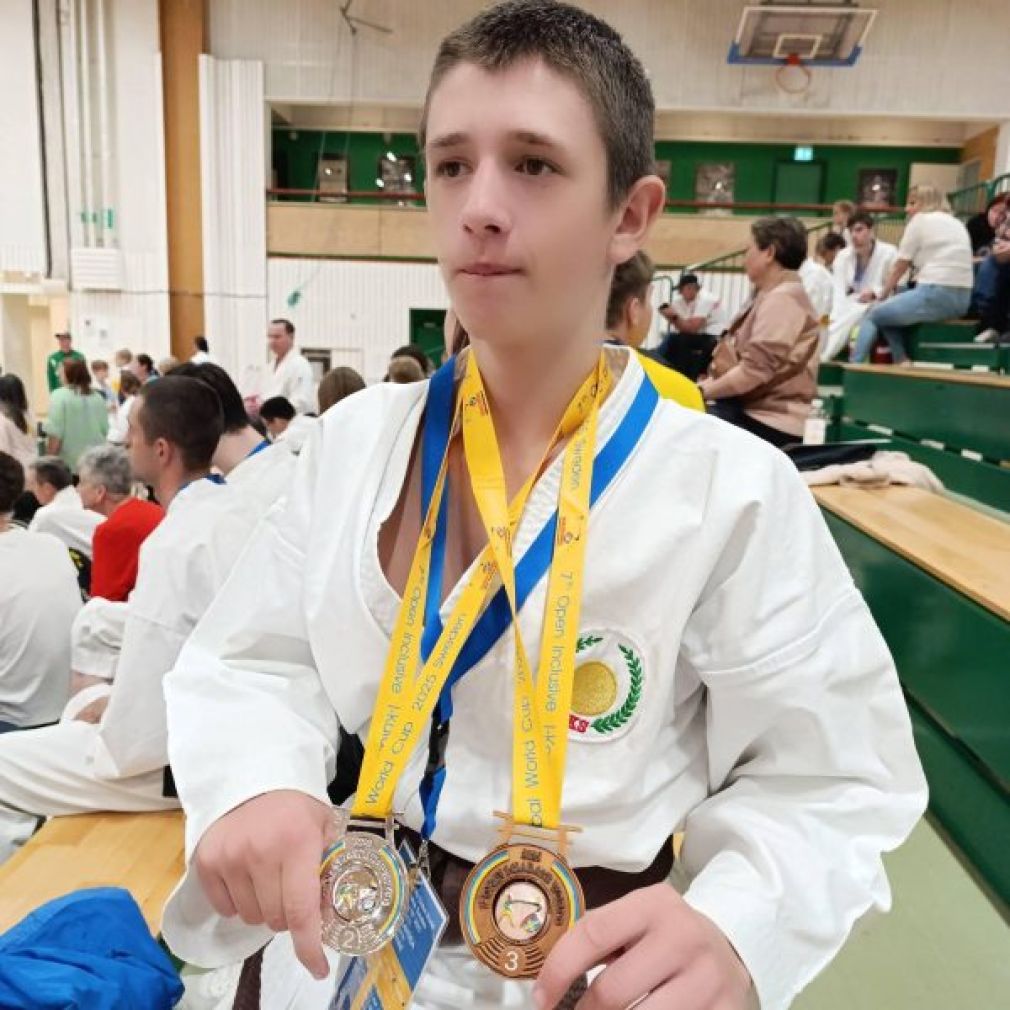 Калушанин здобув срібну і бронзову медалі на Чемпіонаті Світу з карате