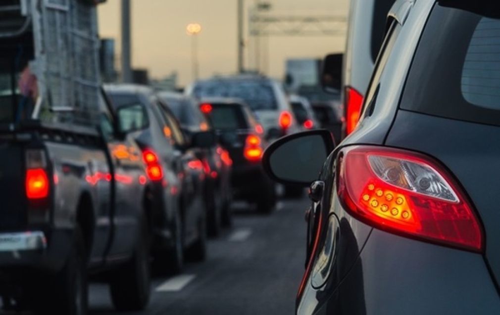 Через затори Марцінків порадив франківцям пересідати на громадський транспорт та підвозити сусідів