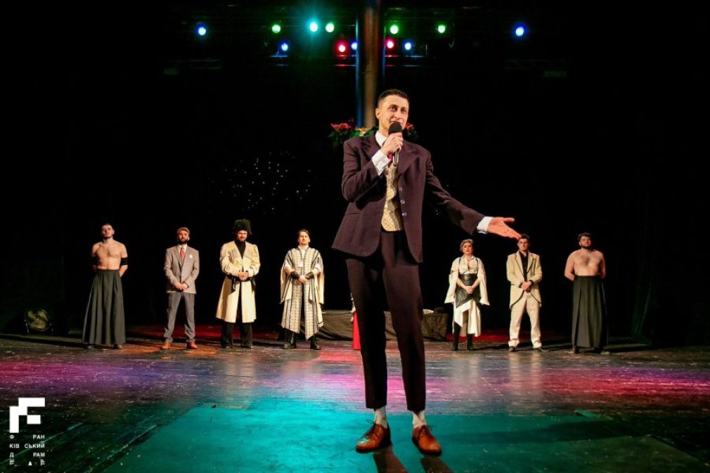 Актор франківського драмтеатру пішов добровольцем у військо