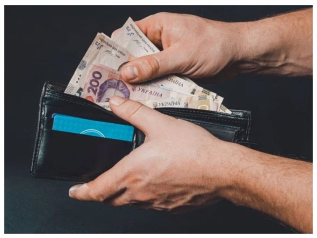 Франківець пограбував у автобусі жінку на 70 тисяч гривень