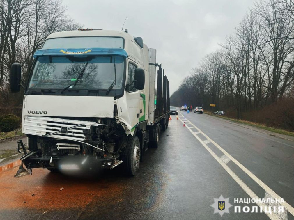 Поблизу Калуша трапилась смертельна аварія: жінка та 5-річна дівчинка загинули (ФОТО)